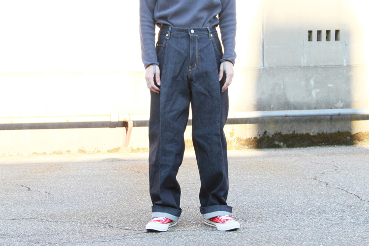 ネオンサインワイドデニムスラックス リジッド\nWide Denim Slacks